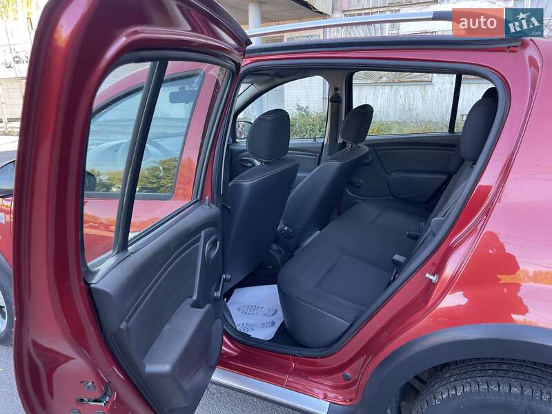 Внедорожник / Кроссовер Dacia Sandero StepWay 2011 в Сумах фото 51 Внедорожник / Кроссовер Dacia Sandero StepWay 2011 в Сумах