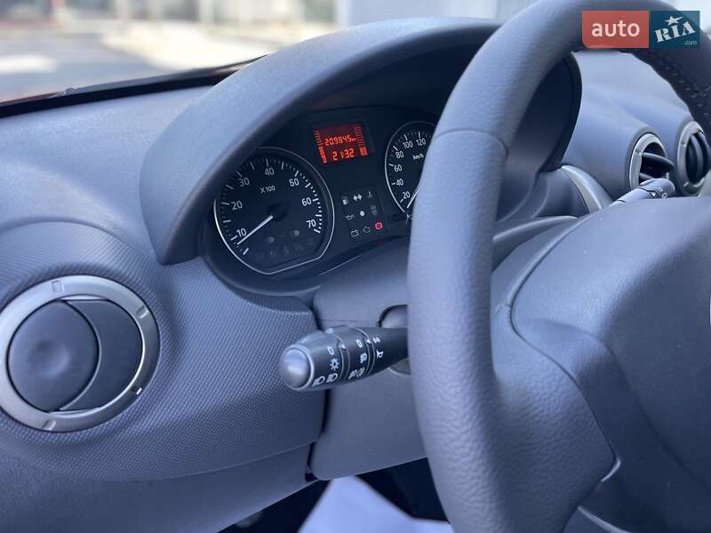 Внедорожник / Кроссовер Dacia Sandero StepWay 2011 в Сумах фото 56 Внедорожник / Кроссовер Dacia Sandero StepWay 2011 в Сумах