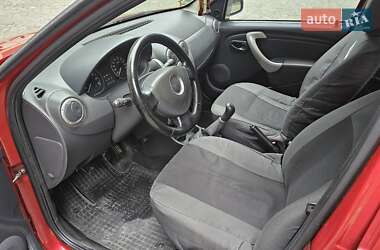 Позашляховик / Кросовер Dacia Sandero StepWay 2010 в  фото 10 Позашляховик / Кросовер Dacia Sandero StepWay 2010 в