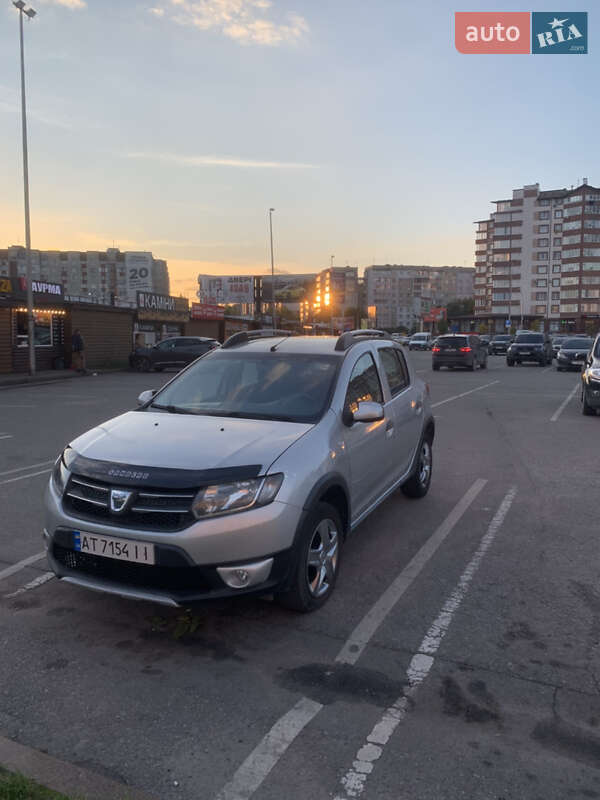 Внедорожник / Кроссовер Dacia Sandero StepWay 2014 в Ивано-Франковске
