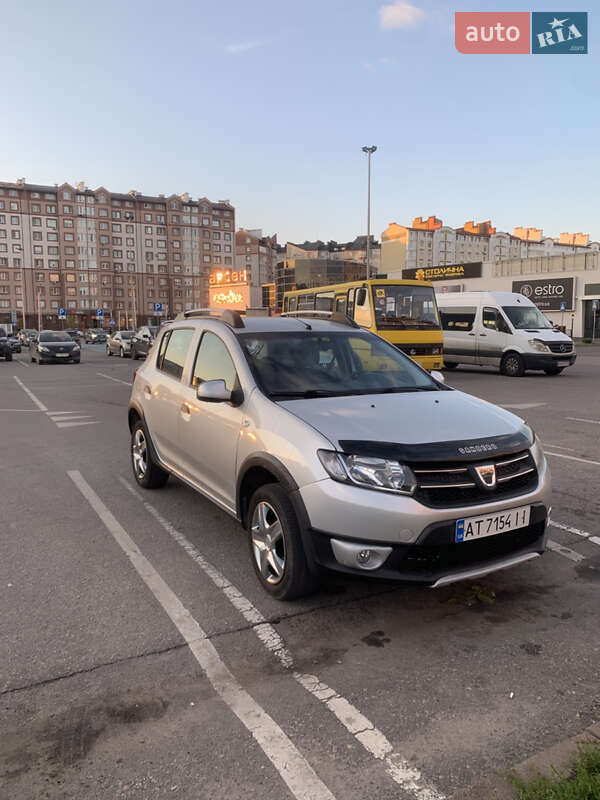 Внедорожник / Кроссовер Dacia Sandero StepWay 2014 в Ивано-Франковске