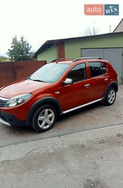 Позашляховик / Кросовер Dacia Sandero StepWay 2010 в  фото 5 Позашляховик / Кросовер Dacia Sandero StepWay 2010 в