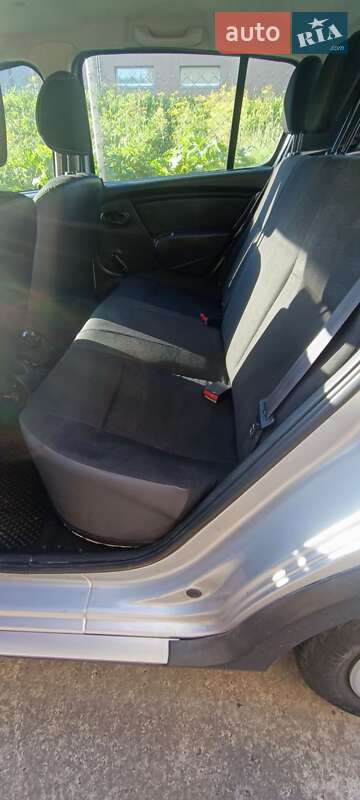 Внедорожник / Кроссовер Dacia Sandero StepWay 2011 в Ровно фото 4 Внедорожник / Кроссовер Dacia Sandero StepWay 2011 в Ровно