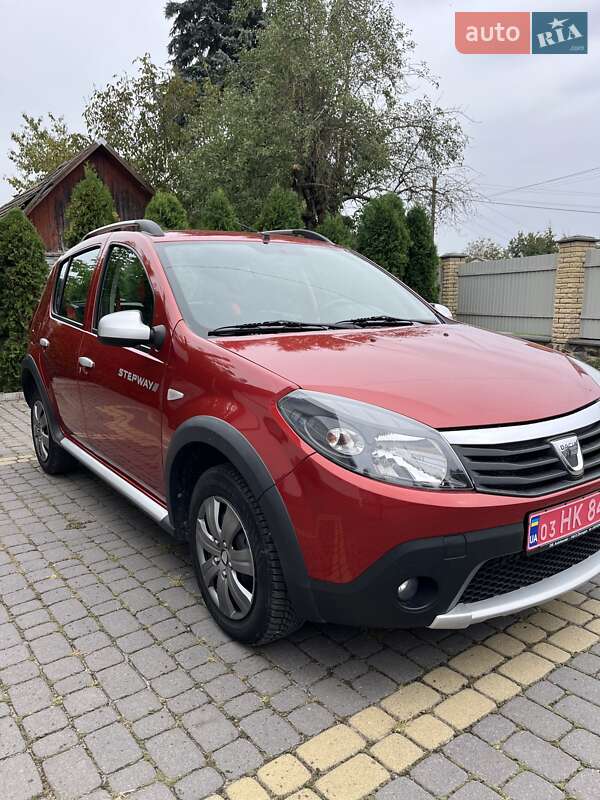 Внедорожник / Кроссовер Dacia Sandero StepWay 2012 в Виннице
