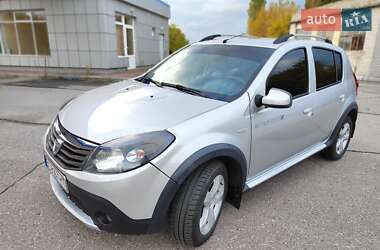 Позашляховик / Кросовер Dacia Sandero StepWay 2012 в Кролевці
