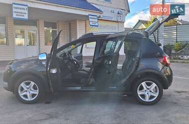 Внедорожник / Кроссовер Dacia Sandero StepWay 2013 в 