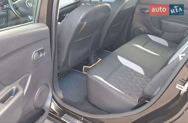 Внедорожник / Кроссовер Dacia Sandero StepWay 2013 в 