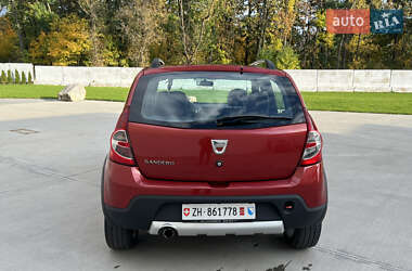 Позашляховик / Кросовер Dacia Sandero StepWay 2012 в 