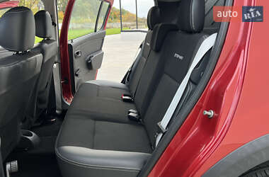 Позашляховик / Кросовер Dacia Sandero StepWay 2012 в 