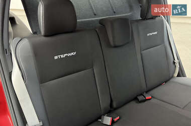 Позашляховик / Кросовер Dacia Sandero StepWay 2012 в 