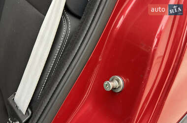 Позашляховик / Кросовер Dacia Sandero StepWay 2012 в 