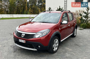 Позашляховик / Кросовер Dacia Sandero StepWay 2012 в 