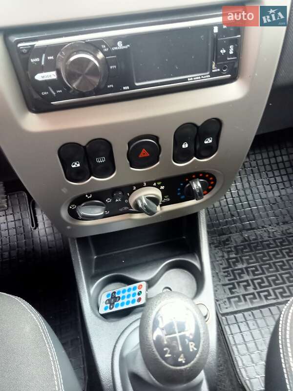 Позашляховик / Кросовер Dacia Sandero StepWay 2010 в Кам'янському фото 9 Позашляховик / Кросовер Dacia Sandero StepWay 2010 в Кам'янському