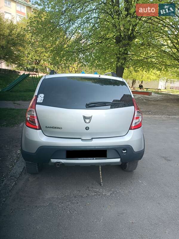 Внедорожник / Кроссовер Dacia Sandero StepWay 2012 в Львове фото 7 Внедорожник / Кроссовер Dacia Sandero StepWay 2012 в Львове