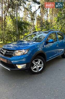 Позашляховик / Кросовер Dacia Sandero StepWay 2016 в 