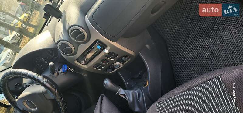 Позашляховик / Кросовер Dacia Sandero StepWay 2011 в Львові фото 22 Позашляховик / Кросовер Dacia Sandero StepWay 2011 в Львові