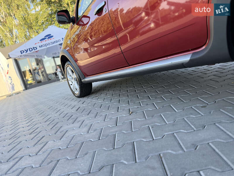 Позашляховик / Кросовер Dacia Sandero StepWay 2009 в Володимирі фото 13 Позашляховик / Кросовер Dacia Sandero StepWay 2009 в Володимирі