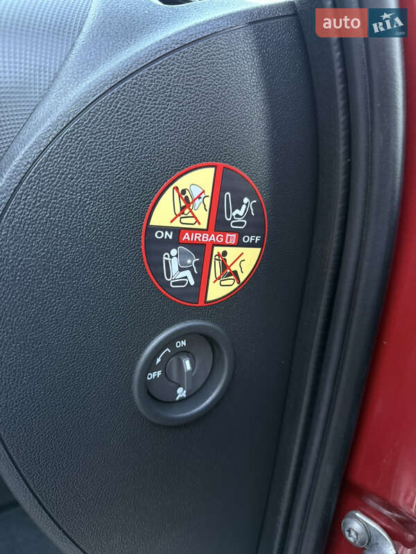 Позашляховик / Кросовер Dacia Sandero StepWay 2009 в Володимирі фото 64 Позашляховик / Кросовер Dacia Sandero StepWay 2009 в Володимирі