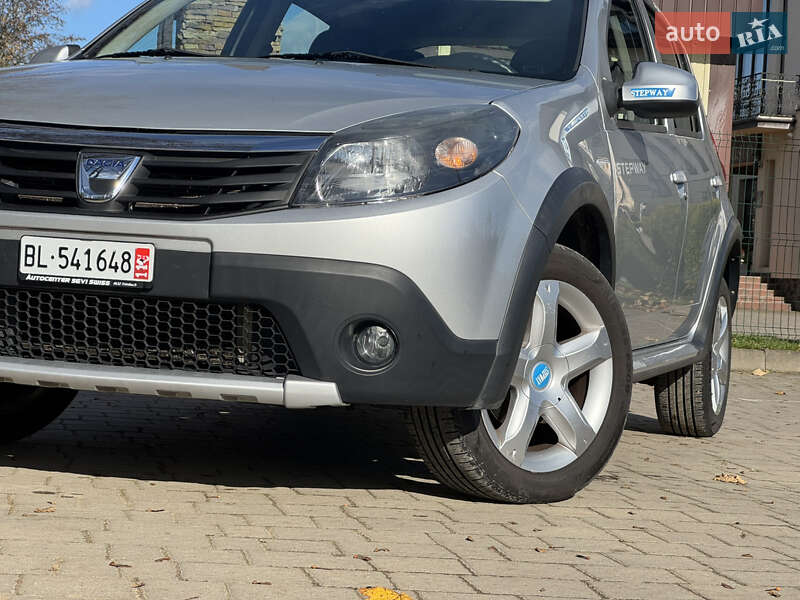 Внедорожник / Кроссовер Dacia Sandero StepWay 2012 в Стрые фото 5 Внедорожник / Кроссовер Dacia Sandero StepWay 2012 в Стрые