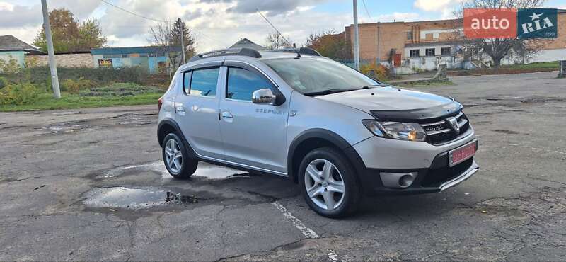 Dacia Sandero StepWay 2013 Dacia Sandero StepWay 2013