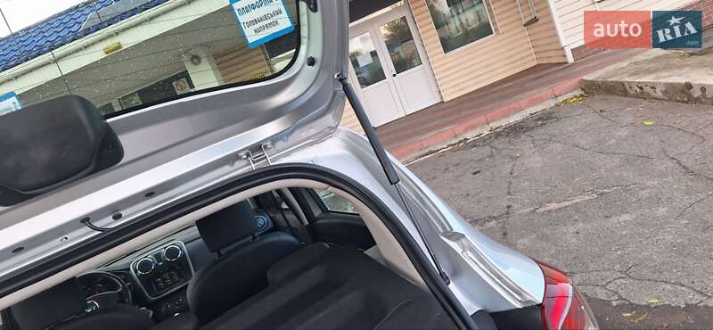 Внедорожник / Кроссовер Dacia Sandero StepWay 2013 в Новоархангельске фото 17 Внедорожник / Кроссовер Dacia Sandero StepWay 2013 в Новоархангельске