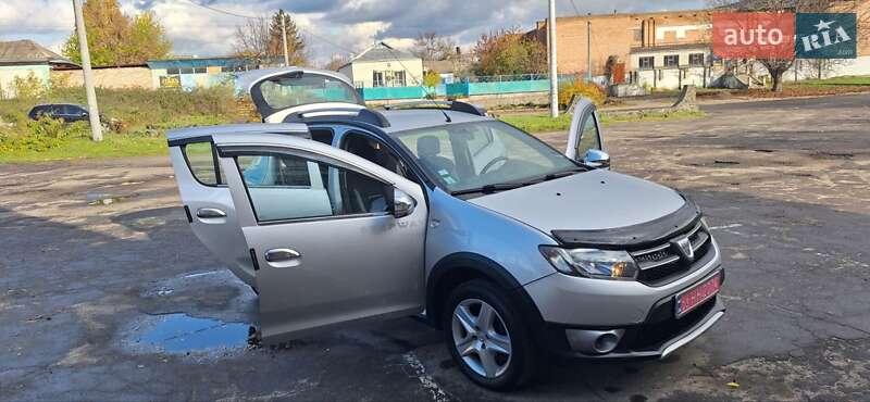 Внедорожник / Кроссовер Dacia Sandero StepWay 2013 в Новоархангельске фото 44 Внедорожник / Кроссовер Dacia Sandero StepWay 2013 в Новоархангельске