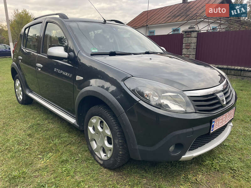 Позашляховик / Кросовер Dacia Sandero StepWay 2009 в Дубні фото Позашляховик / Кросовер Dacia Sandero StepWay 2009 в Дубні