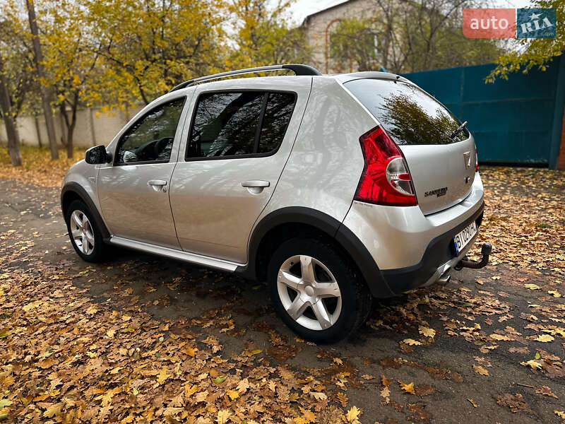 Внедорожник / Кроссовер Dacia Sandero StepWay 2010 в Сумах фото 8 Внедорожник / Кроссовер Dacia Sandero StepWay 2010 в Сумах