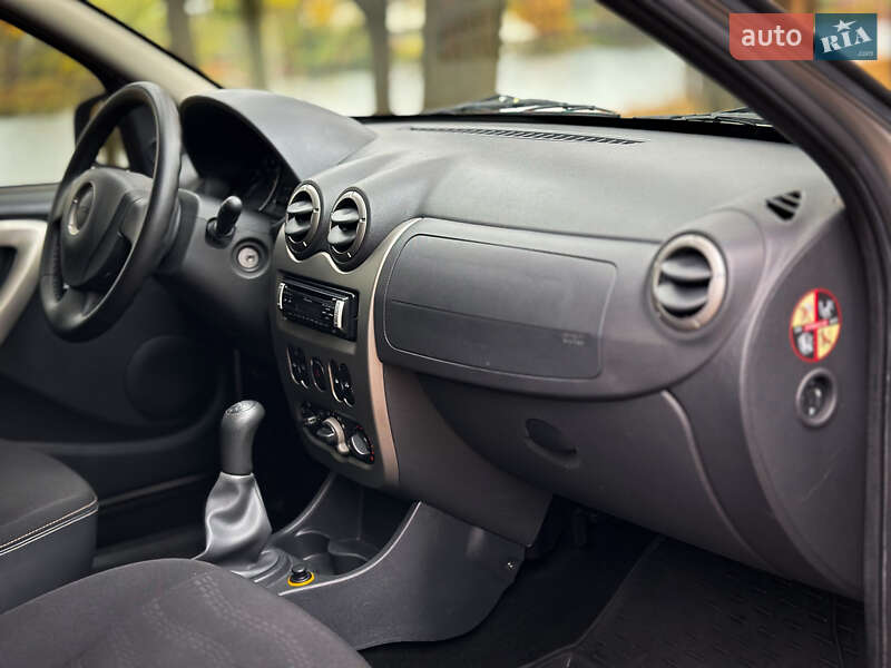 Внедорожник / Кроссовер Dacia Sandero StepWay 2010 в Сумах фото 37 Внедорожник / Кроссовер Dacia Sandero StepWay 2010 в Сумах