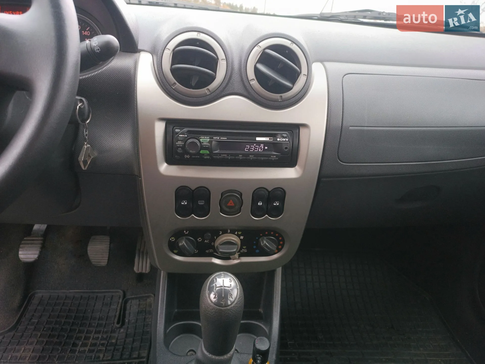 2010 Dacia Sandero - мініатюра 15