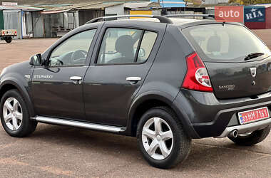 Позашляховик / Кросовер Dacia Sandero StepWay 2010 в Кролевці