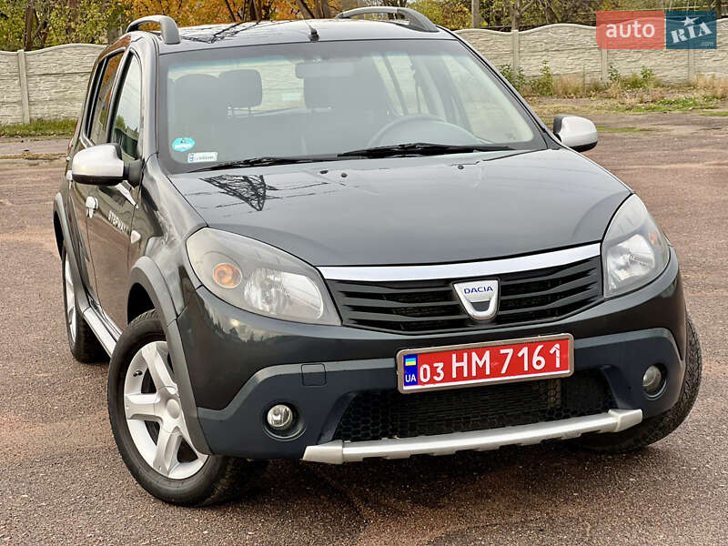 Позашляховик / Кросовер Dacia Sandero StepWay 2010 в Кролевці