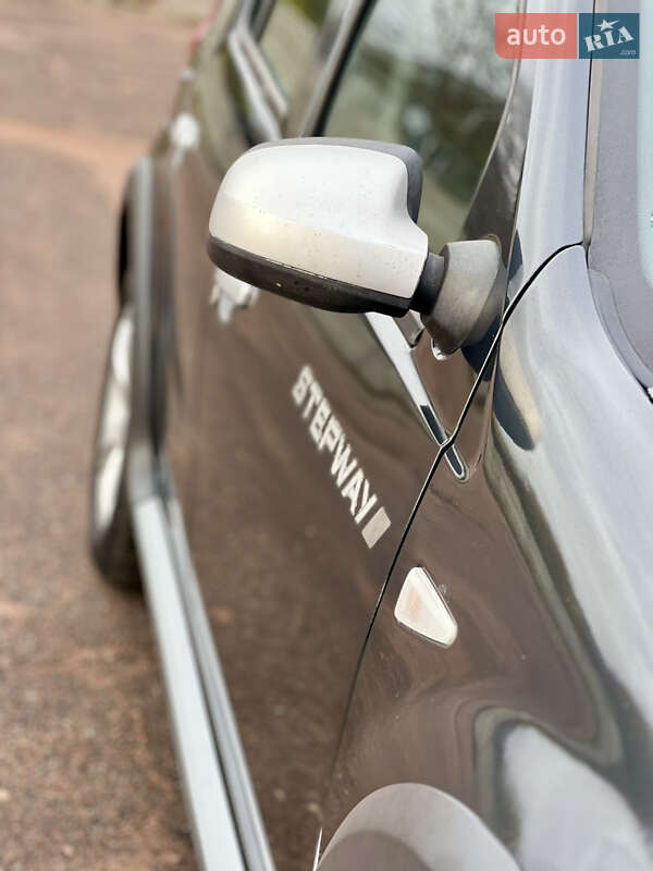 Позашляховик / Кросовер Dacia Sandero StepWay 2010 в Кролевці