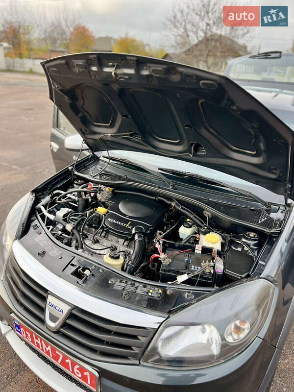 Позашляховик / Кросовер Dacia Sandero StepWay 2010 в Кролевці