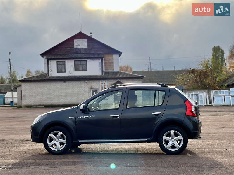 Позашляховик / Кросовер Dacia Sandero StepWay 2010 в Кролевці