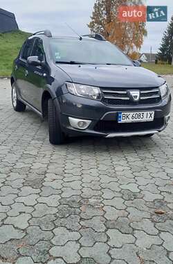 Внедорожник / Кроссовер Dacia Sandero StepWay 2016 в Ровно Внедорожник / Кроссовер Dacia Sandero StepWay 2016 в Ровно