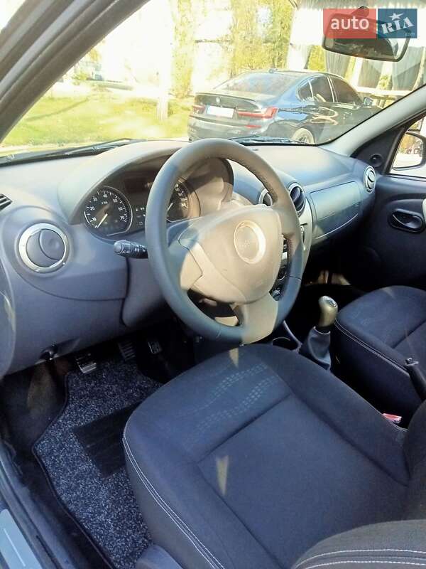 Внедорожник / Кроссовер Dacia Sandero StepWay 2009 в Каменском фото 3 Внедорожник / Кроссовер Dacia Sandero StepWay 2009 в Каменском