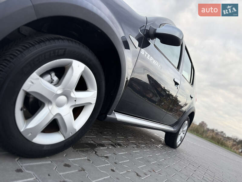 Внедорожник / Кроссовер Dacia Sandero StepWay 2010 в Владимире фото 20 Внедорожник / Кроссовер Dacia Sandero StepWay 2010 в Владимире