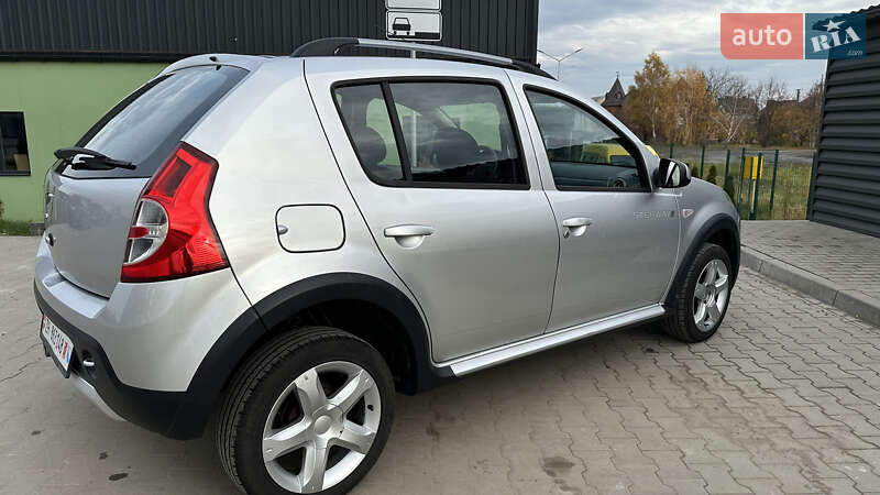 Внедорожник / Кроссовер Dacia Sandero StepWay 2009 в Луцке