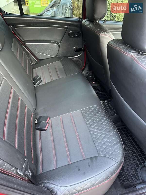 Внедорожник / Кроссовер Dacia Sandero StepWay 2011 в Львове