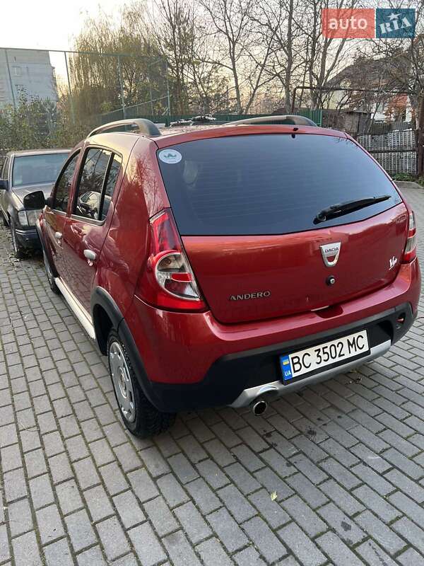 Внедорожник / Кроссовер Dacia Sandero StepWay 2011 в Львове