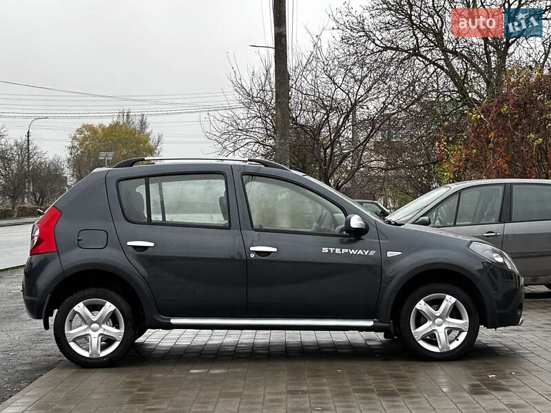 Позашляховик / Кросовер Dacia Sandero StepWay 2012 в Красилові фото 23 Позашляховик / Кросовер Dacia Sandero StepWay 2012 в Красилові
