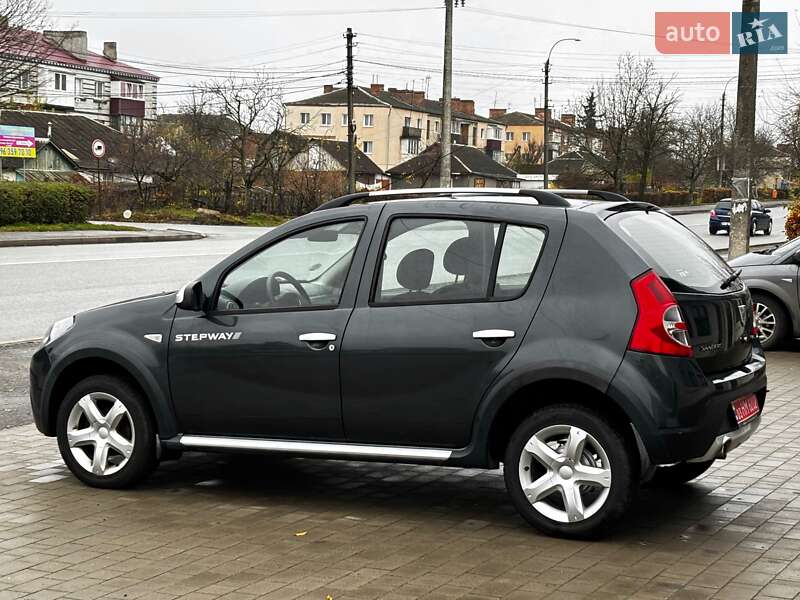 Позашляховик / Кросовер Dacia Sandero StepWay 2012 в Красилові фото 36 Позашляховик / Кросовер Dacia Sandero StepWay 2012 в Красилові