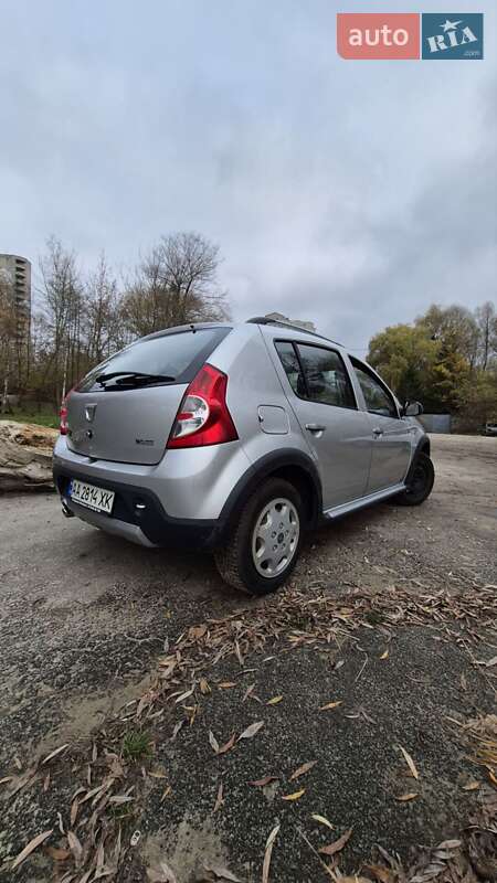 Позашляховик / Кросовер Dacia Sandero StepWay 2009 в Києві фото 3 Позашляховик / Кросовер Dacia Sandero StepWay 2009 в Києві