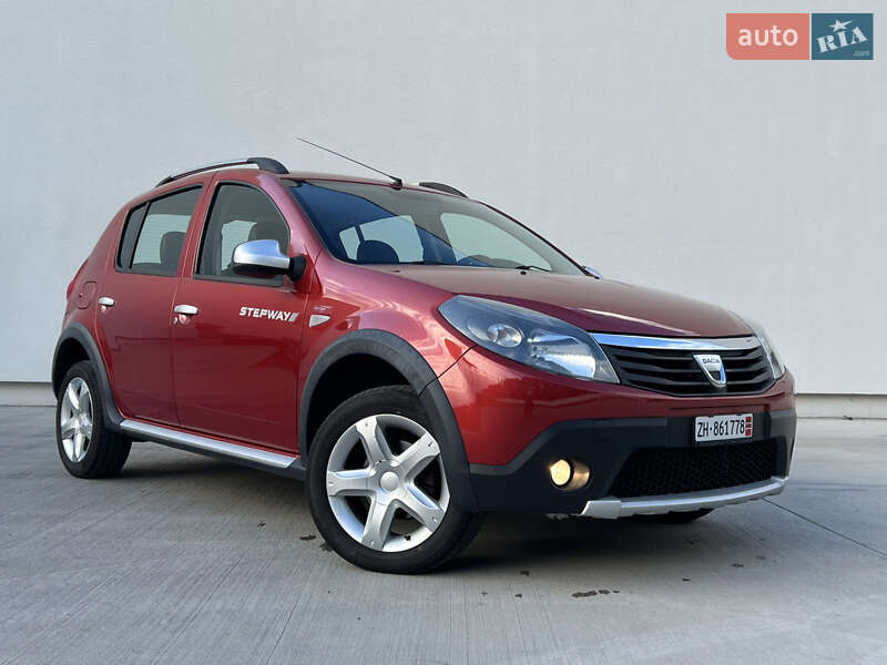 Позашляховик / Кросовер Dacia Sandero StepWay 2012 в Луцьку