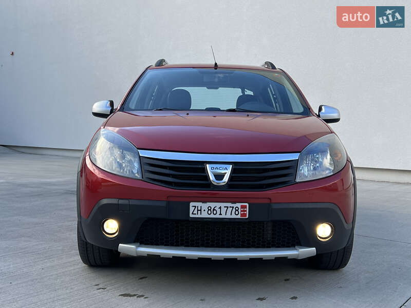 Позашляховик / Кросовер Dacia Sandero StepWay 2012 в Луцьку