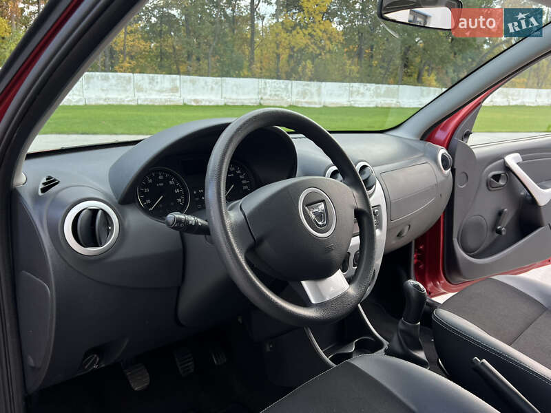 Позашляховик / Кросовер Dacia Sandero StepWay 2012 в Луцьку