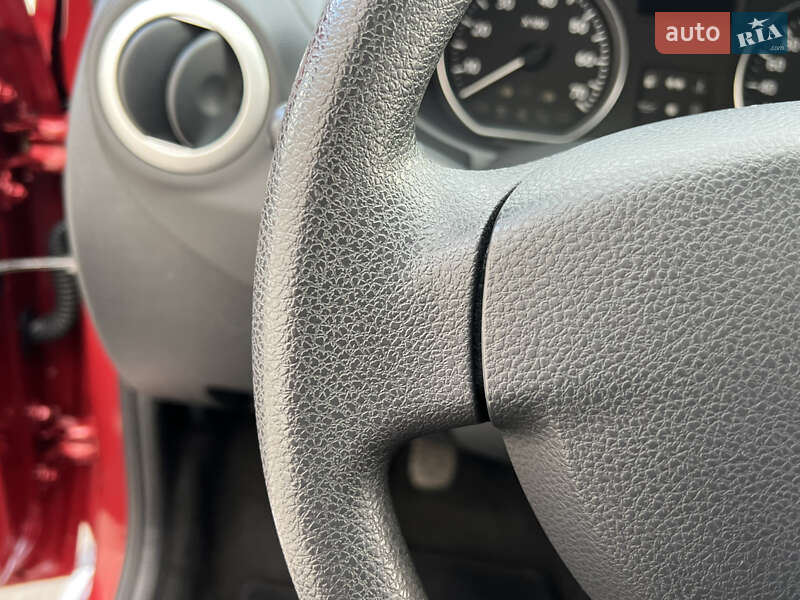 Позашляховик / Кросовер Dacia Sandero StepWay 2012 в Луцьку