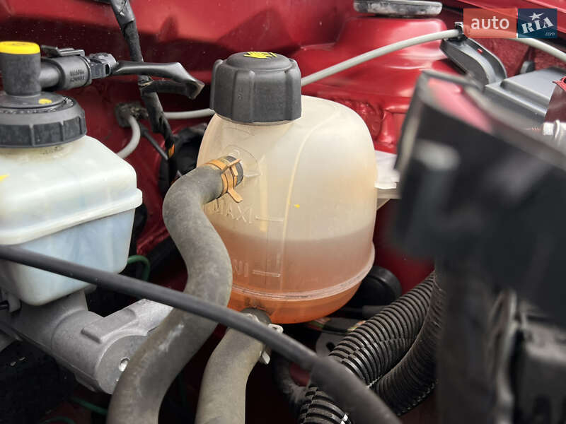 Позашляховик / Кросовер Dacia Sandero StepWay 2012 в Луцьку