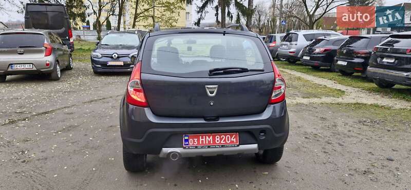 Позашляховик / Кросовер Dacia Sandero StepWay 2012 в Красилові